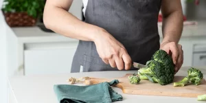 preparação de refeição low carb